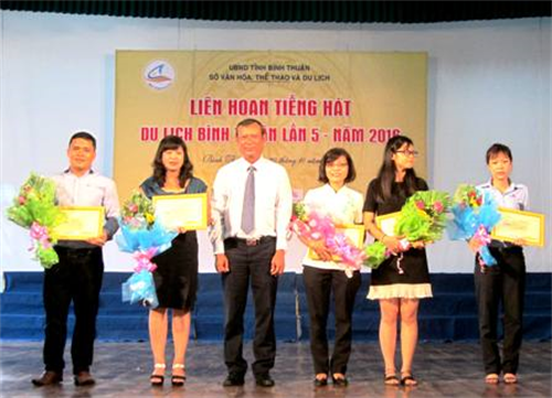 Công ty Điện lực đoạt giải toàn đoàn tại Liên hoan Tiếng hát Du lịch Bình Thuận 2016